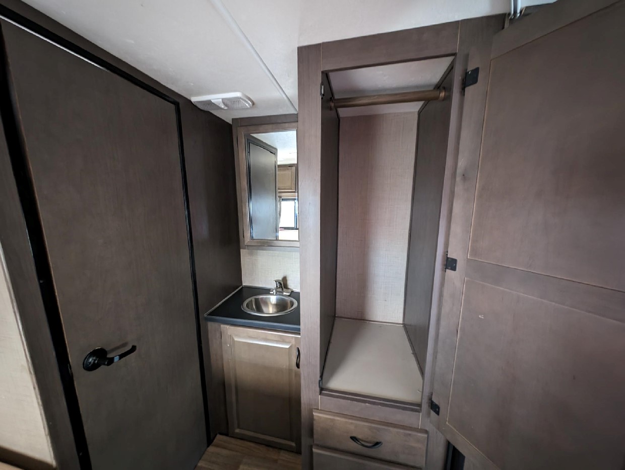 Unit 255919 Image