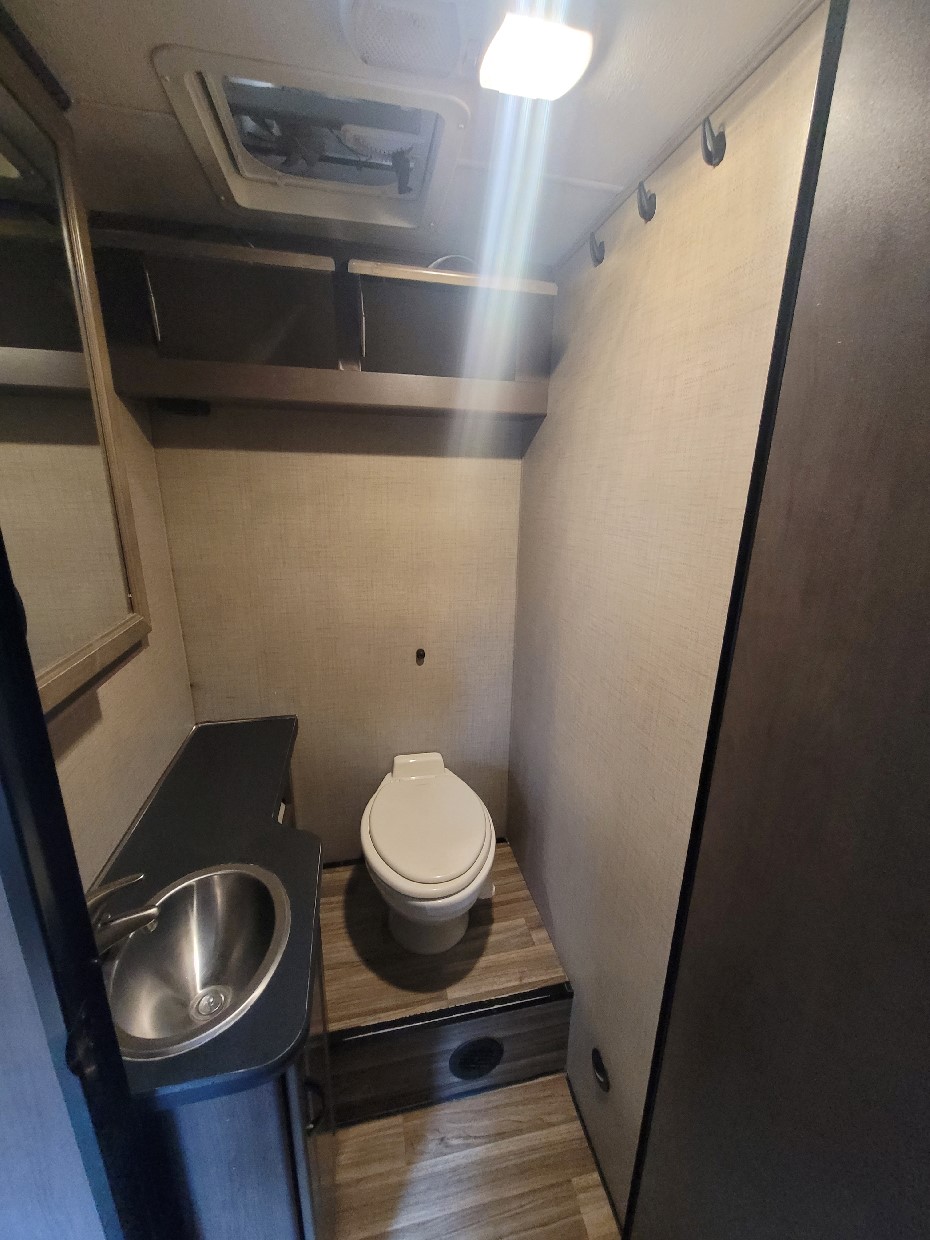 Unit 305605 Image